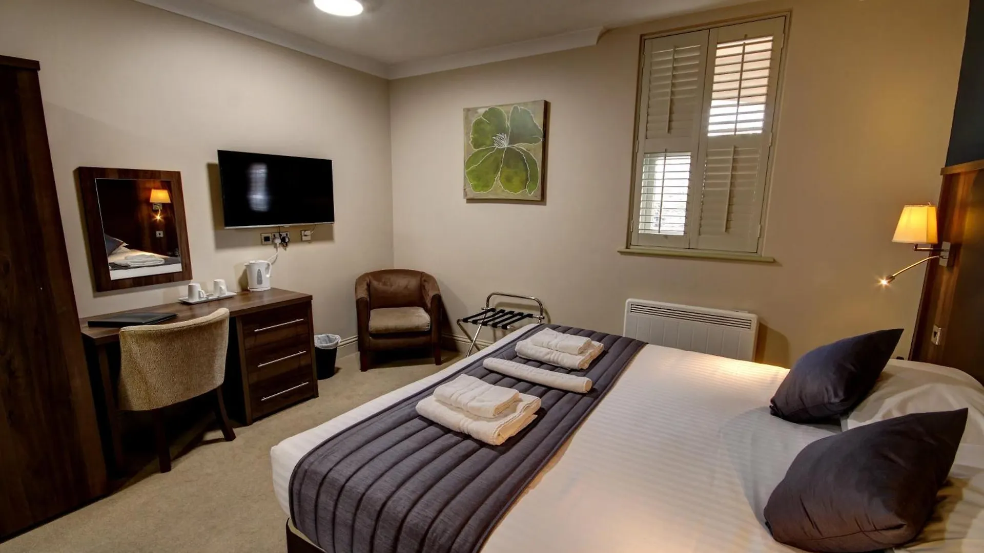 The Rochford Hotel 3*,